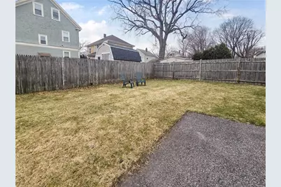 10 Brayton Avenue, East Providence, RI 02916 - Photo 5