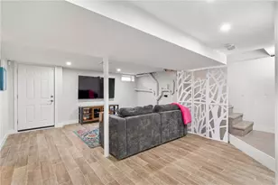 3 Pallas St, Providence, RI 02903 - Photo 35