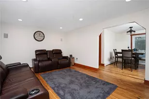 11 Chelsea Farm Dr, Richmond, RI 02898 - Photo 7