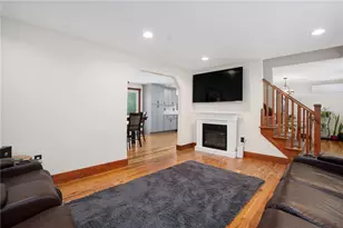 11 Chelsea Farm Dr, Richmond, RI 02898 - Photo 9