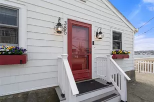 385 Park Ave, Portsmouth, RI 02871 - Photo 9