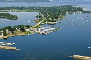 385 Park Ave, Portsmouth, RI 02871 - Photo 39