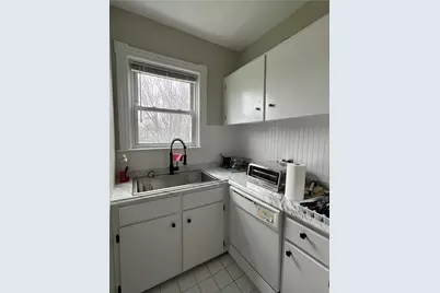 29 Prospect Street #3, Bristol, RI 02809 - Photo 7