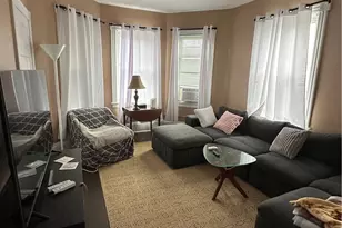 29 Prospect St, Bristol, RI 02809 - Photo 3