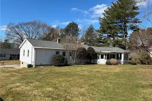 3 Lise Dr, Cumberland, RI 02864 - Photo 3