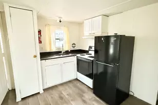 738 Forest Ave Mobile Home Park, Middletown, RI 02842 - Photo 7