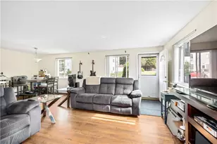 66 Girard Ave, Newport, RI 02840 - Photo 5