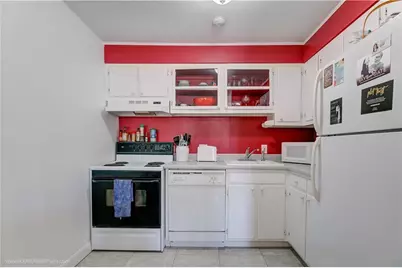 401 Bellevue Avenue #303, Newport, RI 02840 - Photo 9