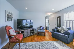 20 King Philip Rd, Narragansett, RI 02882 - Photo 5