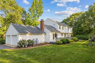 147 Francis Horn Dr, South Kingstown, RI 02881 - Photo 3