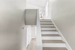 250 Fountain Ave, Johnston, RI 02919 - Photo 17