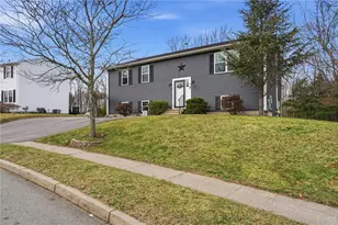 27 Remington Farm Dr, Coventry, RI 02816 - Photo 5