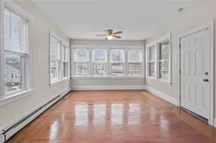 123 Radcliffe Ave, Providence, RI 02908 - Photo 3