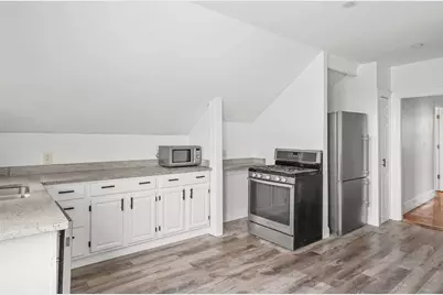 123 Radcliffe Avenue #3rd floor, Providence, RI 02908 - Photo 3