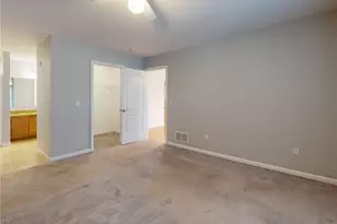 101 Village Green Cir, Coventry, RI 02816 - Photo 15