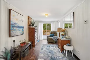 81 Orchard Dr, Cumberland, RI 02864 - Photo 27