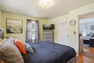 81 Orchard Dr, Cumberland, RI 02864 - Photo 17