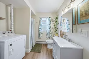 27 Barney St, Warren, RI 02885 - Photo 15