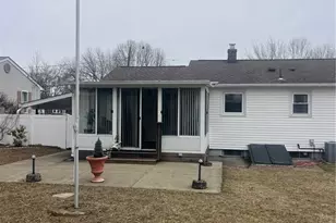 33 Van Buren St, Warwick, RI 02888 - Photo 7