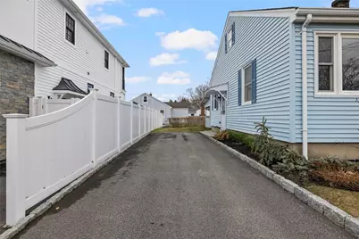 5 Holten Avenue, Newport, RI 02840 - Photo 33