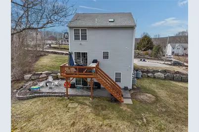 19 Fieldstone Way, Westerly, RI 02891 - Photo 3