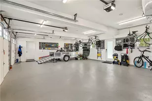 592 Tuckerman Ave, Middletown, RI 02842 - Photo 13