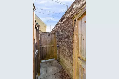 115 Washington Street, Newport, RI 02840 - Photo 33