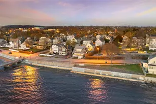 115 Washington St, Newport, RI 02840 - Photo 43