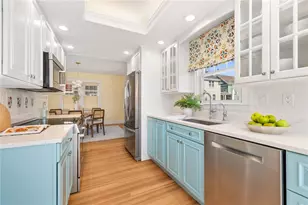 115 Washington St, Newport, RI 02840 - Photo 17