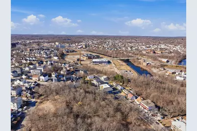 413 Manville Road, Woonsocket, RI 02895 - Photo 37