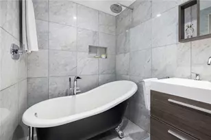 221 Hope St, Bristol, RI 02809 - Photo 31