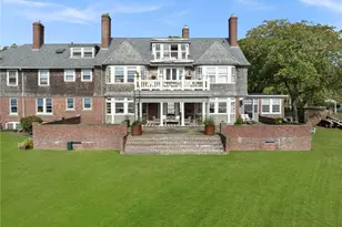 221 Hope St, Bristol, RI 02809 - Photo 45