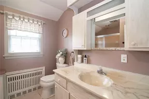 52 Bellevue Ave, Westerly, RI 02891 - Photo 9