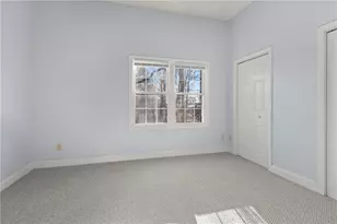 102 Dixon St, Providence, RI 02907 - Photo 19