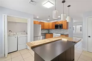 102 Dixon St, Providence, RI 02907 - Photo 9