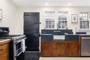 27 William St, Newport, RI 02840 - Photo 15