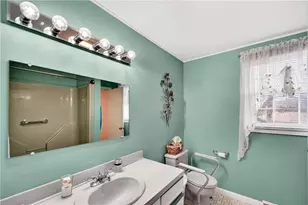 222 Killey Ave, Warwick, RI 02889 - Photo 13