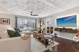 27 Rockcrest Ln, Johnston, RI 02919 - Photo 5