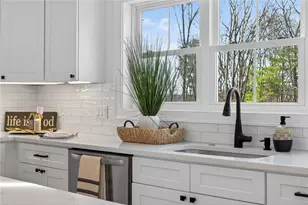 9 Stoneridge Rd, Smithfield, RI 02917 - Photo 17