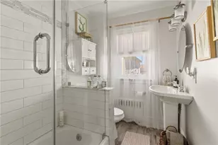 35 Hall Ave, Newport, RI 02840 - Photo 27