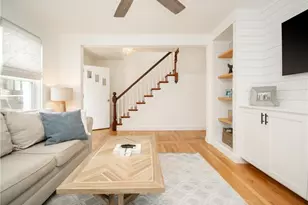 33 Slocum St, Newport, RI 02840 - Photo 9