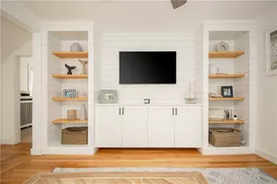 33 Slocum St, Newport, RI 02840 - Photo 7