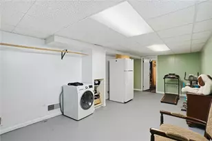 62 Hillcrest Ave, Pawtucket, RI 02860 - Photo 21