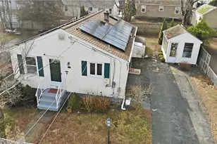 62 Hillcrest Ave, Pawtucket, RI 02860 - Photo 3