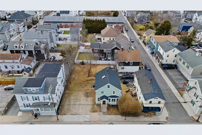 629 Thames Street, Newport, RI 02840 - Photo 27