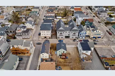 629 Thames Street, Newport, RI 02840 - Photo 33