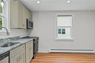 629 Thames St, Newport, RI 02840 - Photo 13