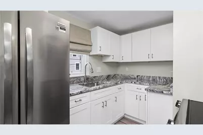 629 Thames Street, Newport, RI 02840 - Photo 23