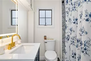 629 Thames St, Newport, RI 02840 - Photo 27