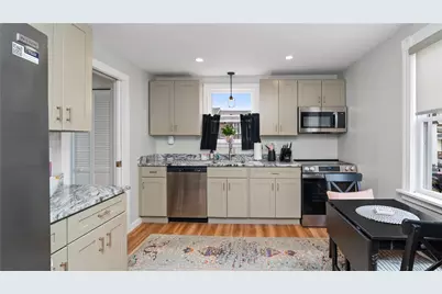 629 Thames Street, Newport, RI 02840 - Photo 9